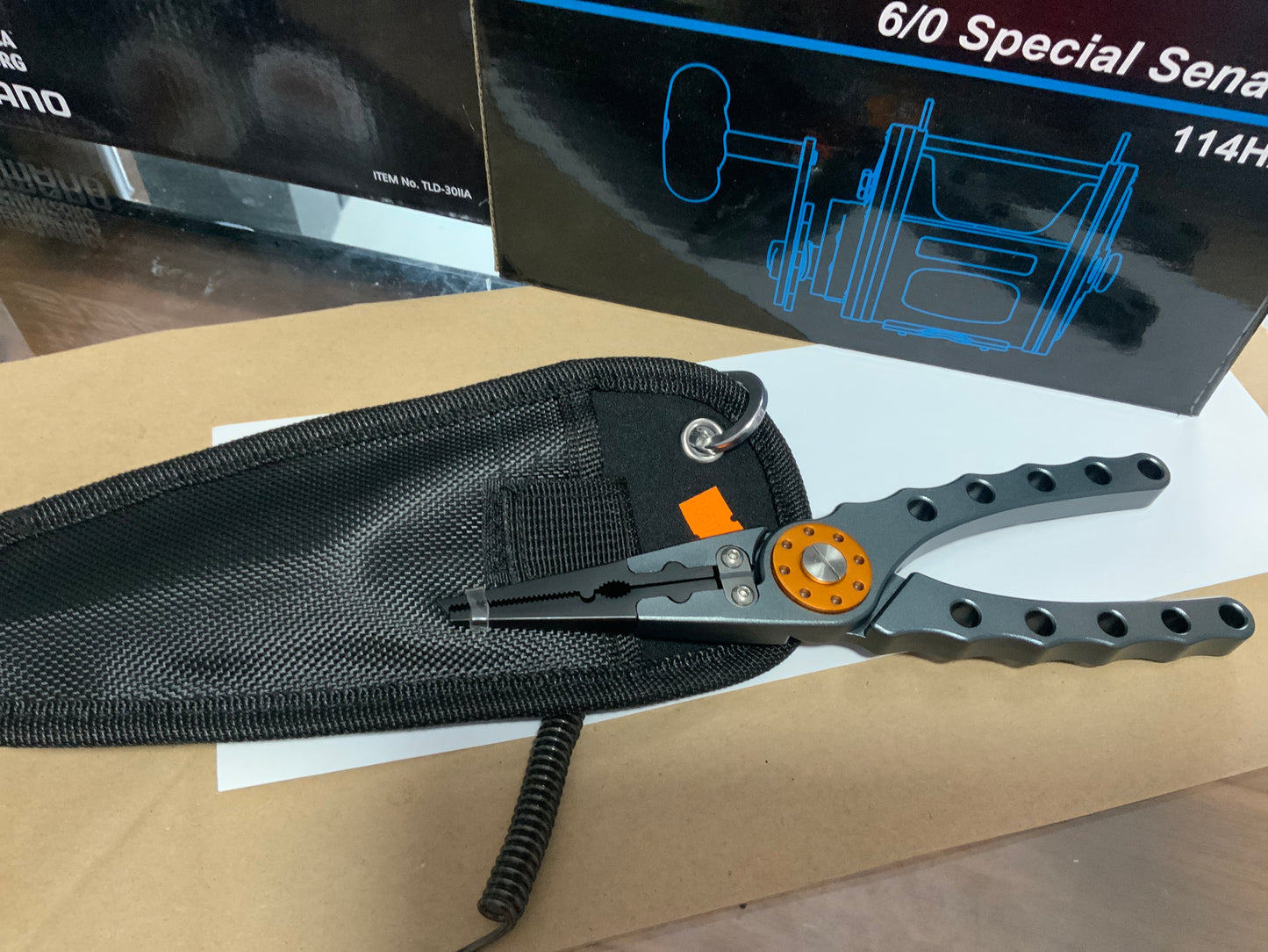 Apollo aluminum pliers